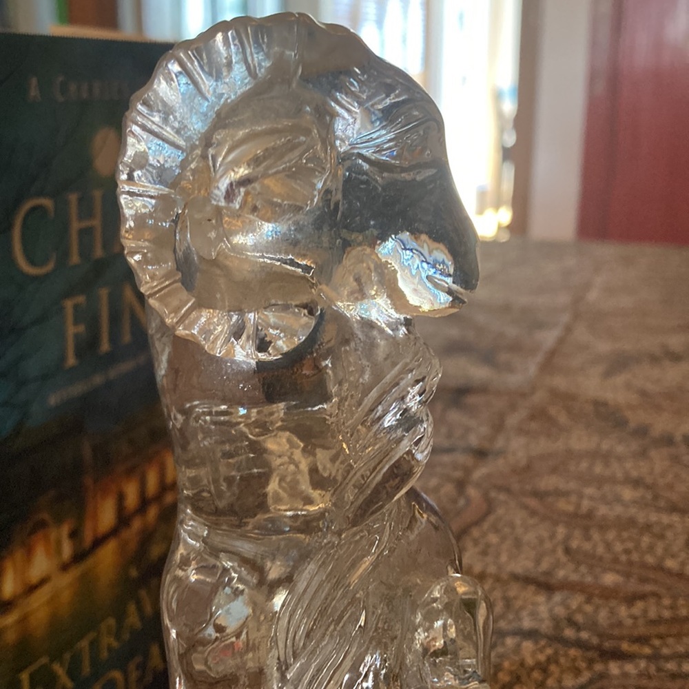 Paperweight / Book Holder